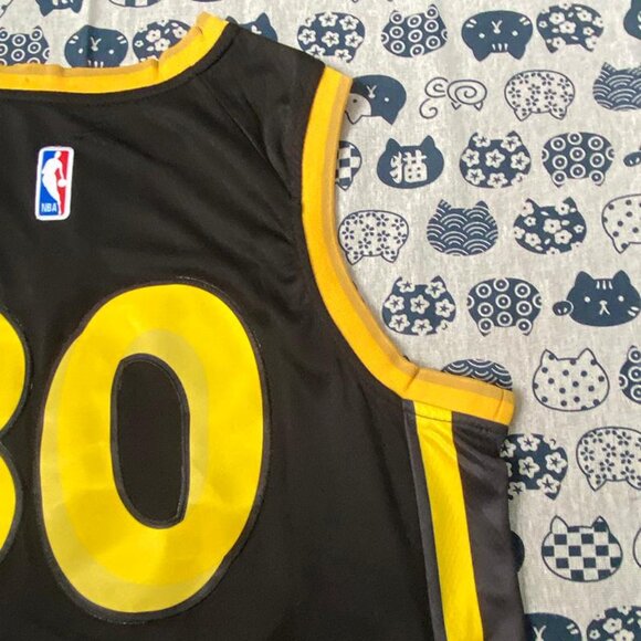 Nike Golden State Warriors Curry No.30 Black Jersey - Picture 4 of 6